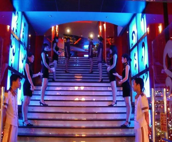 北京KTV招聘女服务员服务员 （急聘自信女孩）起步